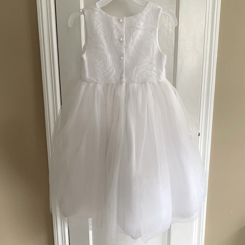 Girl’s special occasion white dress, size 6x - Picture 2 of 6